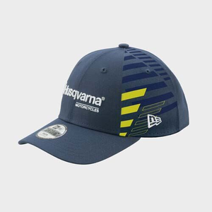 Convert-300Wx300H-PHO-HS-PERS-VS-139671-3HS24003550X-KIDS-TEAM-CURVED-CAP-SIDE-fertig-SALL-AWSG-V1