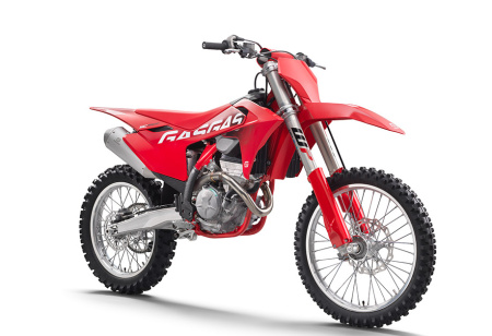 PHO_BIKE_PERS_REVO_GASGAS-MC-350-F-MY24-front-right_