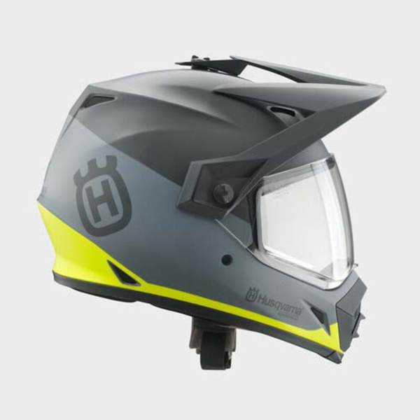 Convert-1200Wx1200H-PHO-HS-PERS-VS-139562-3HS24001150X-MX-9-ADV-MIPS-HELMET-SIDE-SALL-AWSG-V1