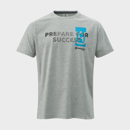 Media-PIM-1003044202-PHO-HS-PERS-VS-118578-3HS23002870X-SUCCESS-TEE-FRONT-SALL-AWSG-V1
