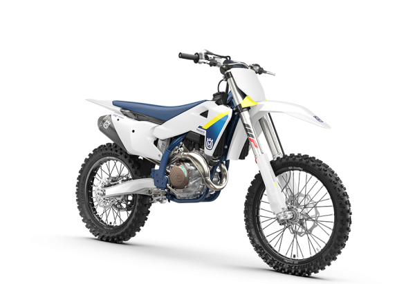 PHO_BIKE_PERS_REVO_FC-450-MY25-front-right_