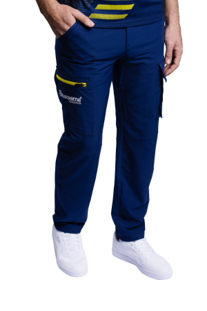 Convert-1200Wx1200H-PHO-HS-PERS-VS-3HS24003780X-TEAM-PANTS-ONMODEL-SIDE-SALL-AWSG-V1